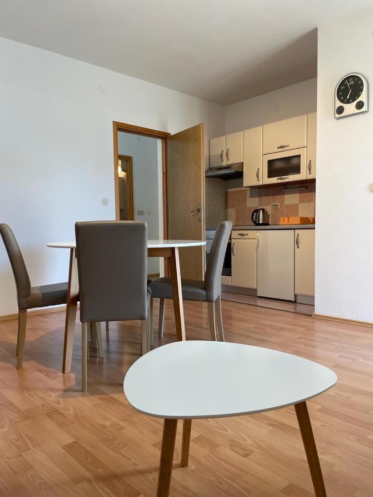Apartment Place 2 Stay Hvar Town Exterior photo