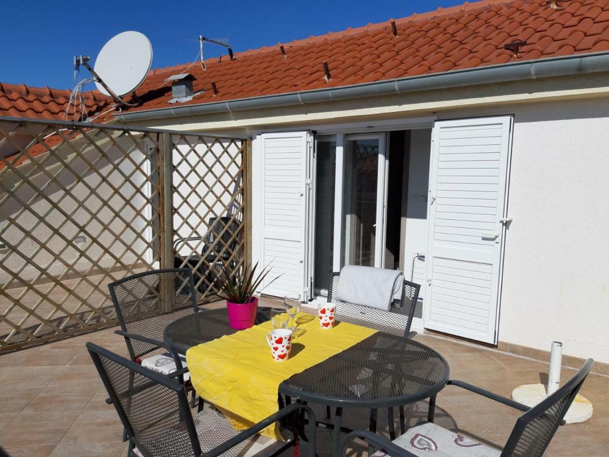 Apartment Place 2 Stay Hvar Town Exterior photo
